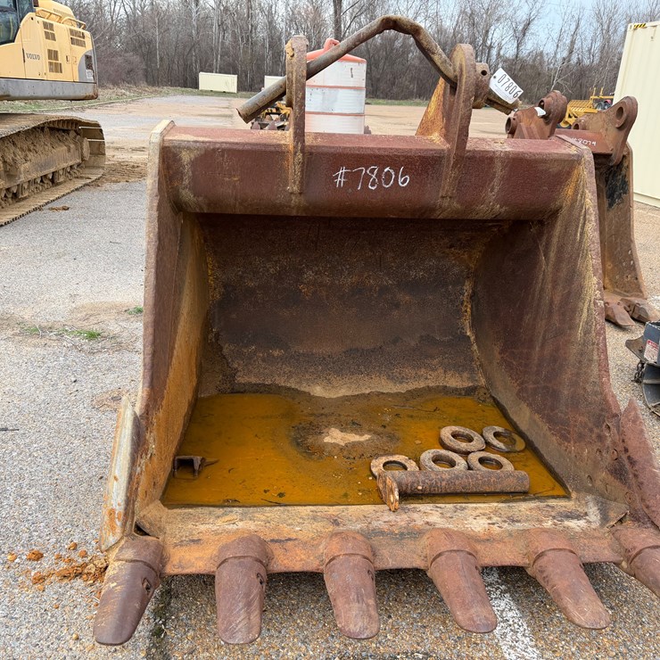 #7806 • EACO Bucket "excavator"