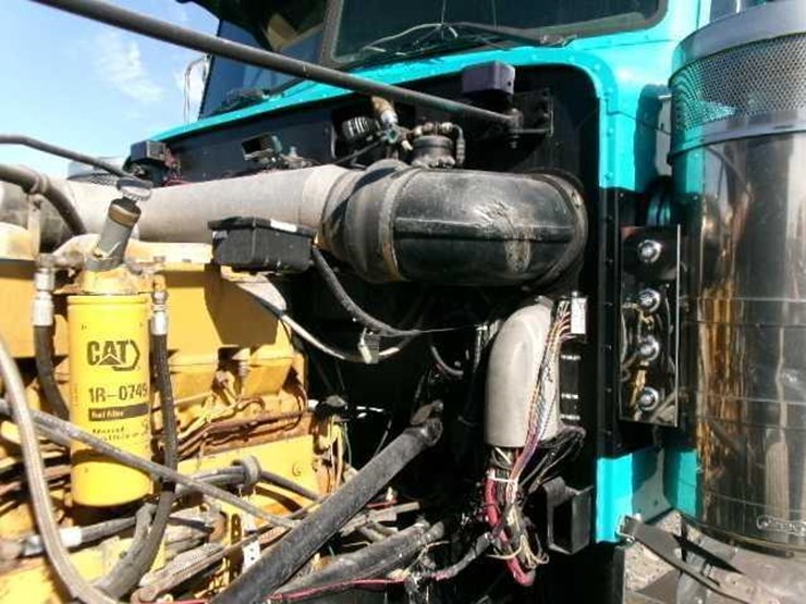 1988-peterbilt-379-image-25