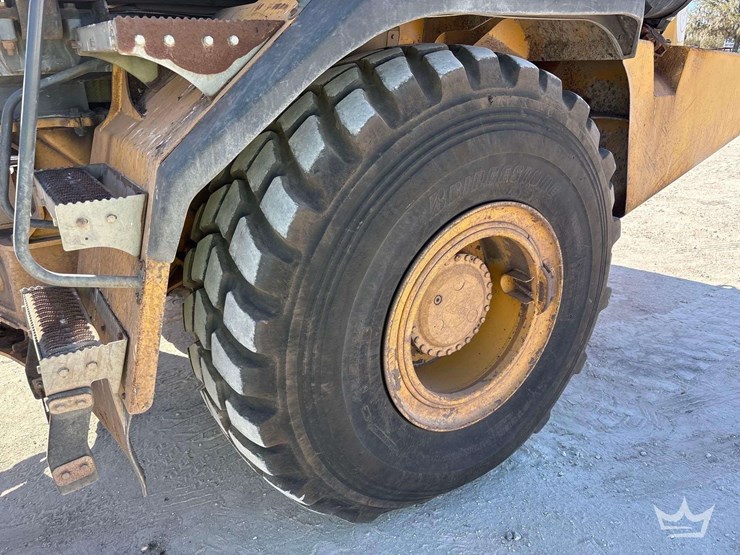 2006-deere-250d-image-31