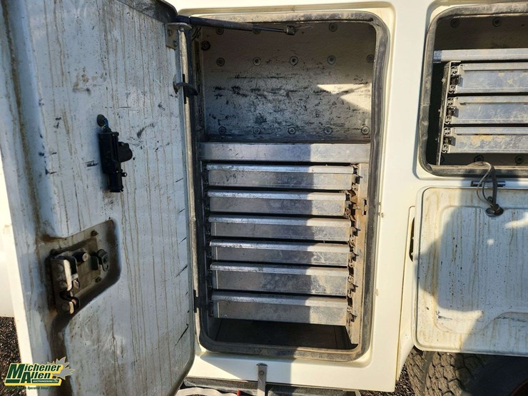 2012-ford-f550-image-33