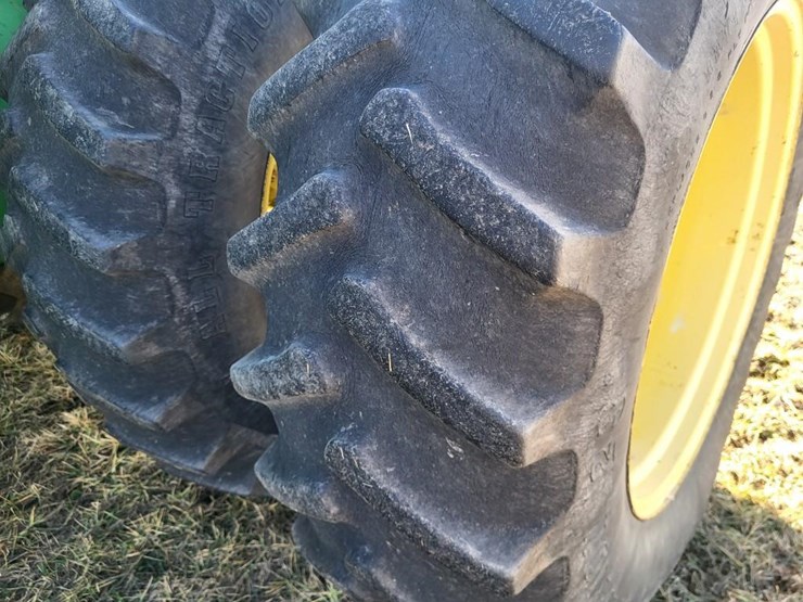 john-deere-7520-image-57