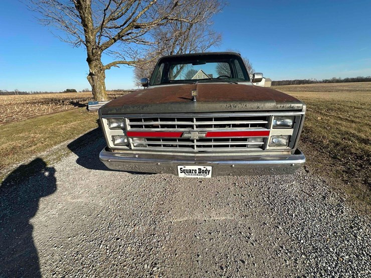 1987-chevrolet-c10-image-15