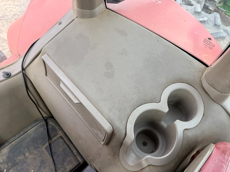 2015-case-ih-340-image-49