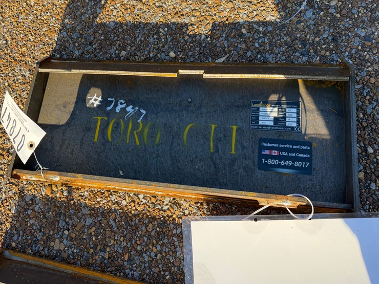 #7847-•-land-honor-mini-skid-steer-mount-plate-image-3