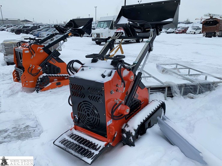 2026-unused-captok-ck380r-tracked-mini-skid-steer-image-4