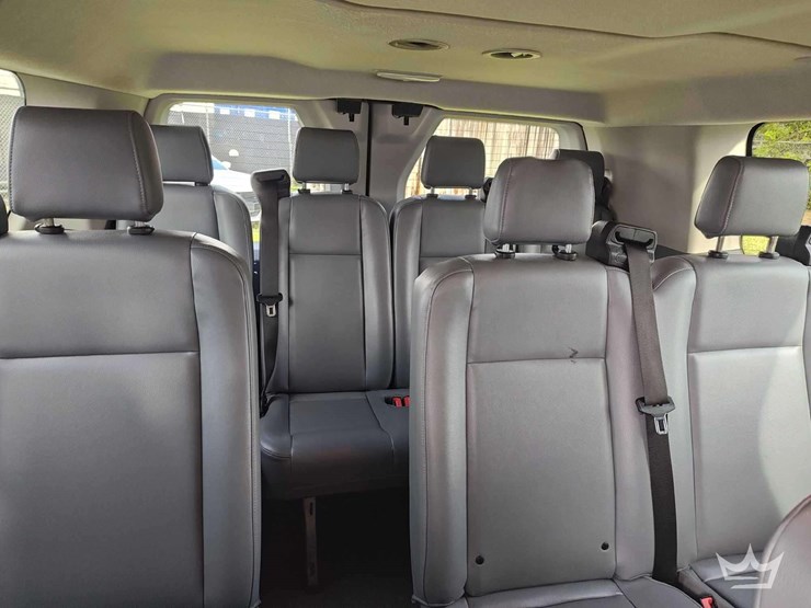 2018-ford-transit-image-37