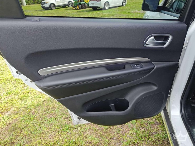 2019-dodge-durango-image-16