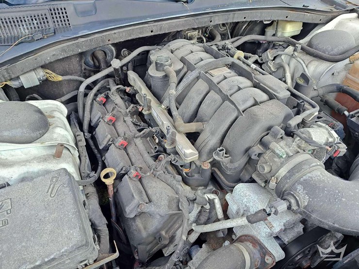 2015-dodge-charger-sedan-image-26