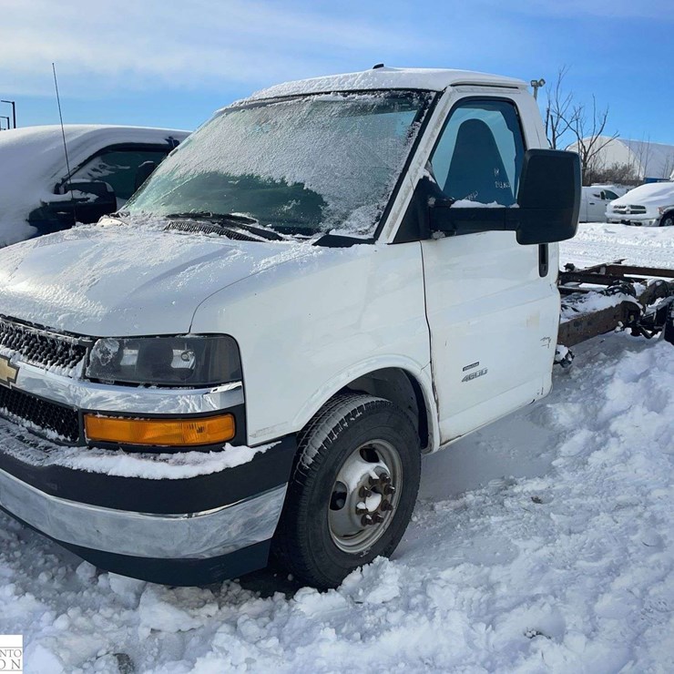 2018 Chevrolet Express Dual Rear Wheel Cab & Chassis