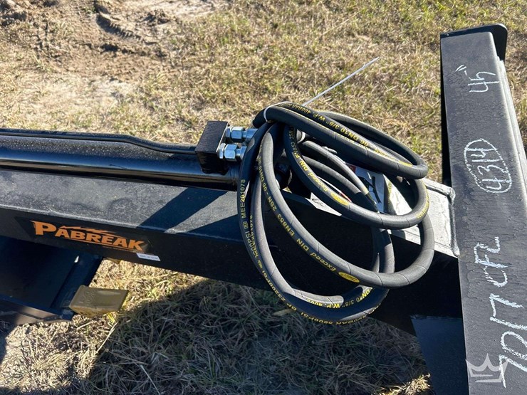 2025-pabreak-hydraulic-excavator-arm-with-tooth-bucket-skid-steer-attachment-image-5