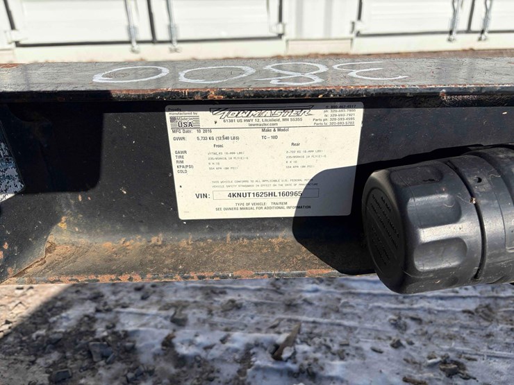 2017-towmaster-skid-steer-trailer-image-8