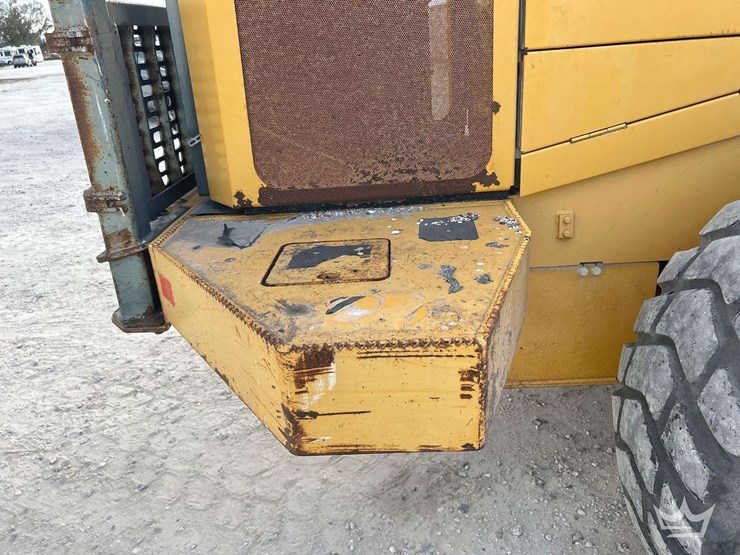 2007-deere-644j-image-24