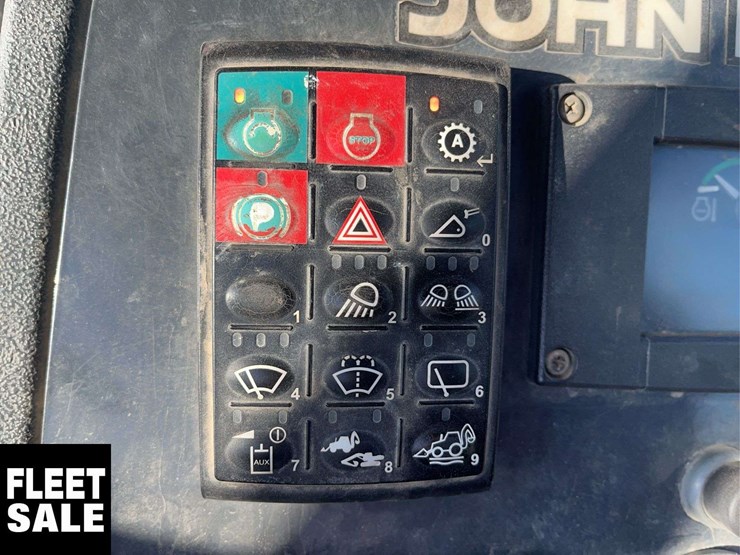 2013-deere-410k-image-18