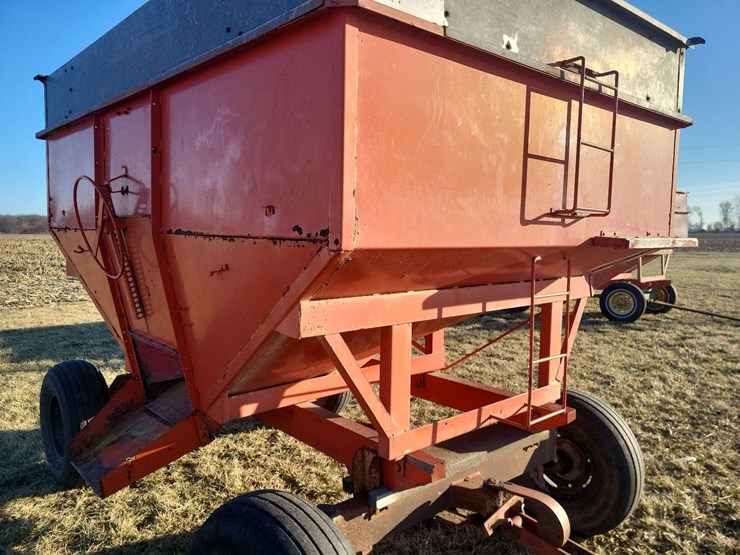 hopper-wagon-w/westendorf-running-gear-image-34