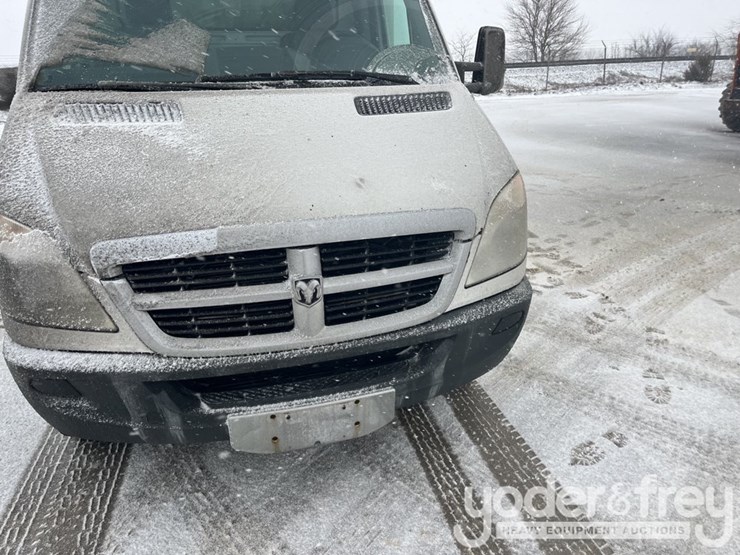 2007-dodge-sprinter-3500-image-30
