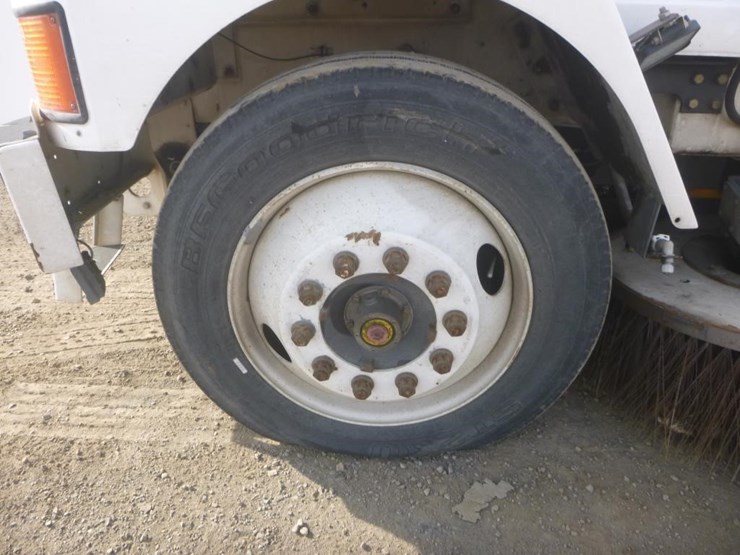 2013-global-m4-sweeper-image-17