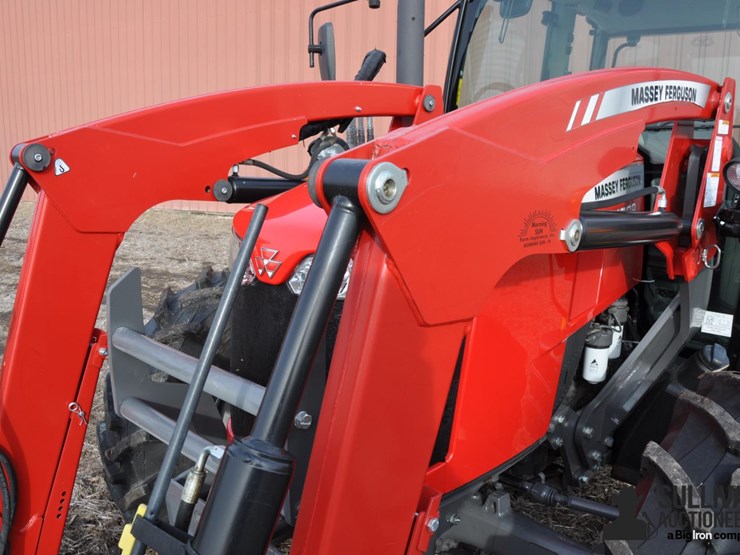 2016-massey-ferguson-4708-image-13