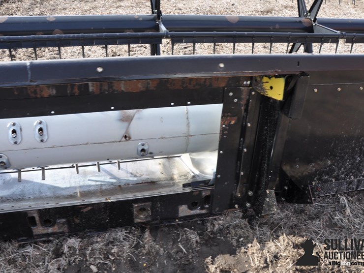 2004-agco-25'-platform-head-image-15