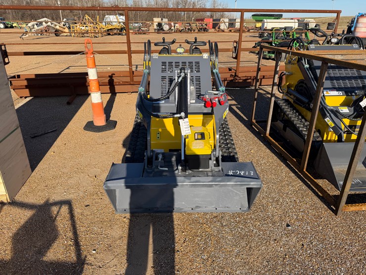 #7813-•-land-honor-lhrt460k1-mini-skid-steer-image-3