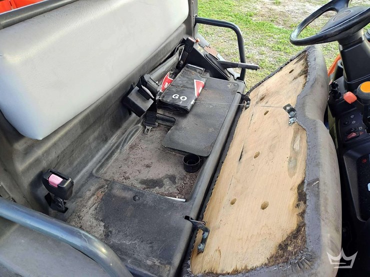 2008-kubota-rtv900-image-13