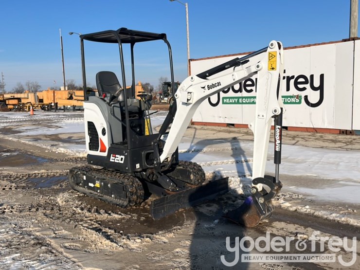 2022-bobcat-e20-image-8