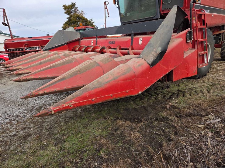 case-ih-1063-image-2