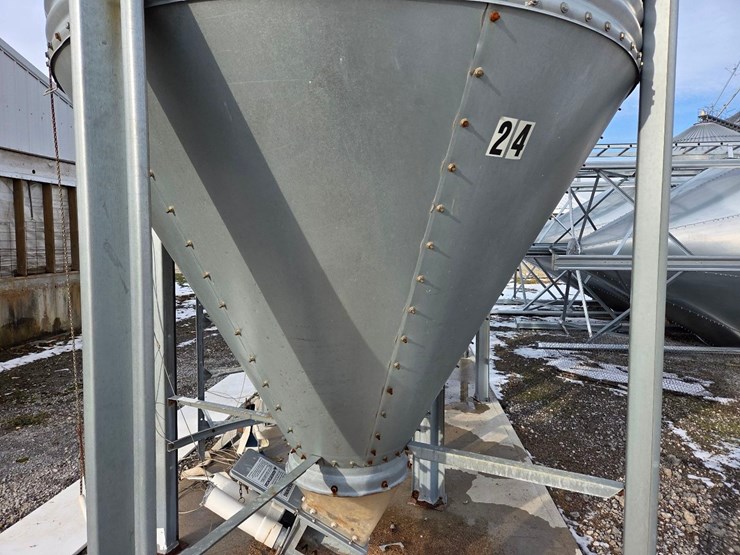 4-ton-hog-slat-feed-bin-#24-image-5