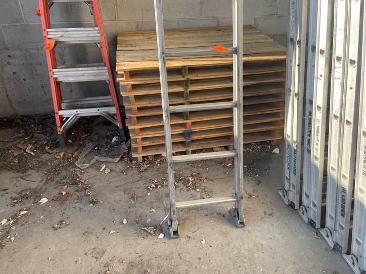 #2772-•-aluminum-extension-ladder-image-5