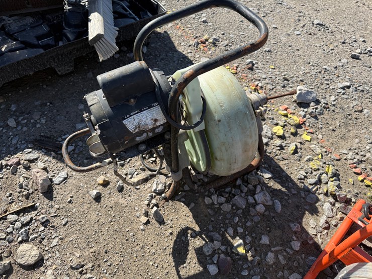 #28201-•-lot-of-(2)-roto-rooters-&-wheel-chair-lift-inv#-28201-image-1