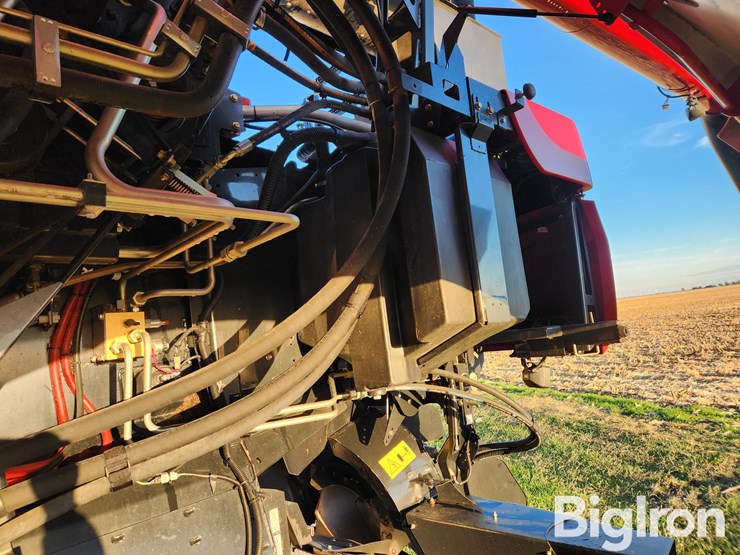 2013-case-ih-7230-image-14