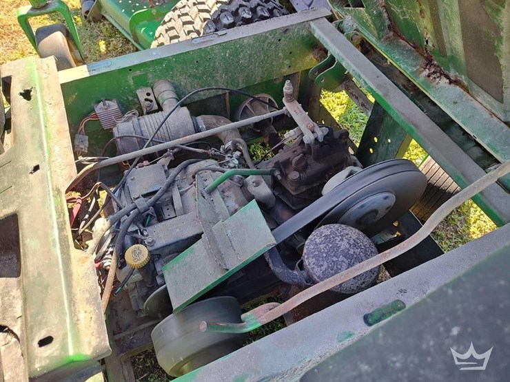 john-deere-gator-image-13