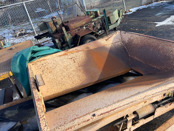 #2251-•-portable-conveyer-lift-image-25