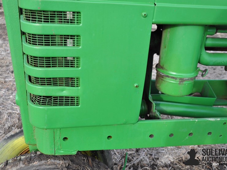 john-deere-b-image-10