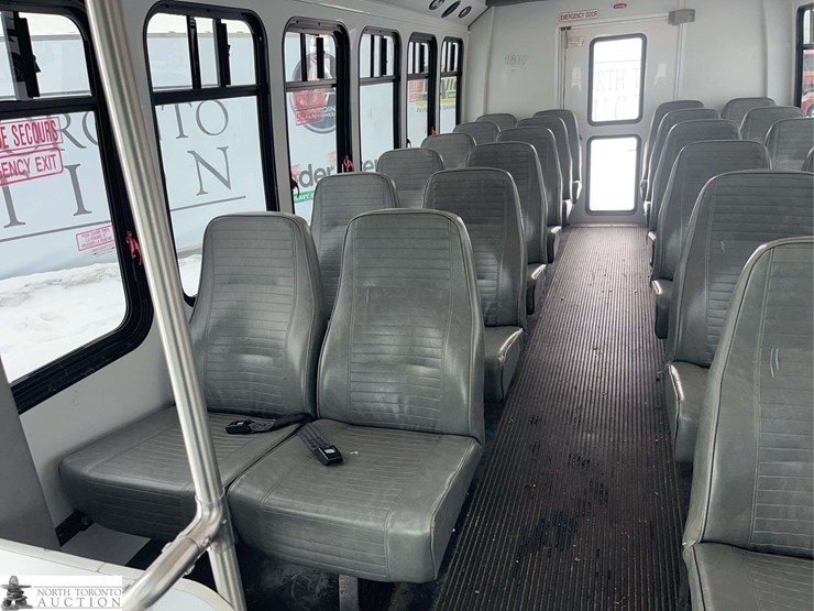 2009-ford-e-series-s/a-24-passenger-bus-image-30