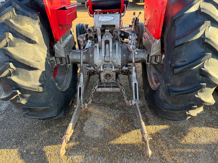 massey-ferguson-175-image-6