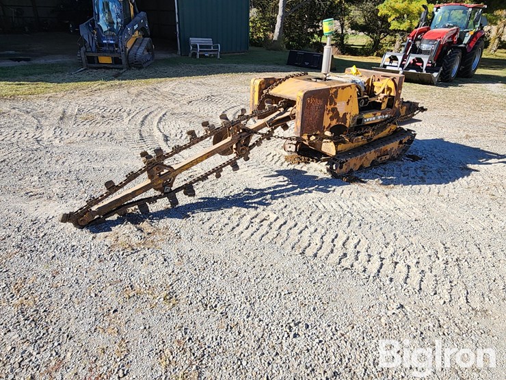 davis-t-78-crawler-trencher-image-1
