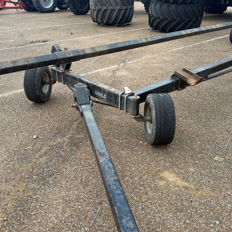 #7786 • Case IH Head Cart