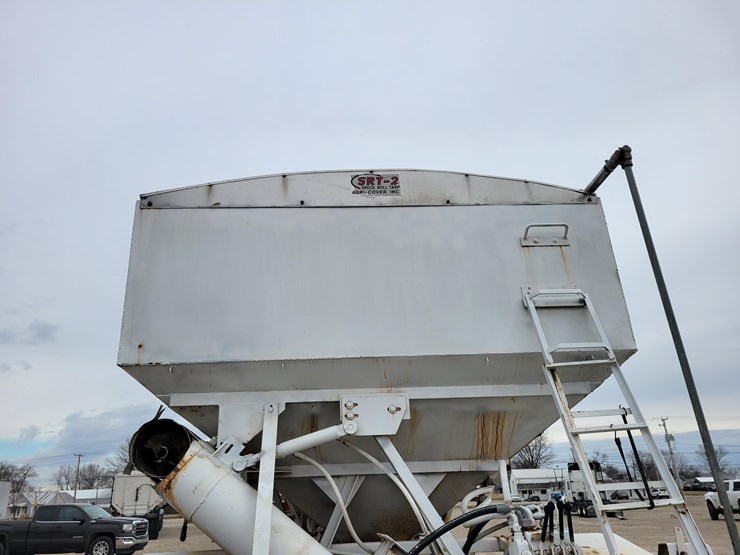 2003-b&b-step-deck-trailer-w/-10-ton-dry-fertilizer-tender-image-12