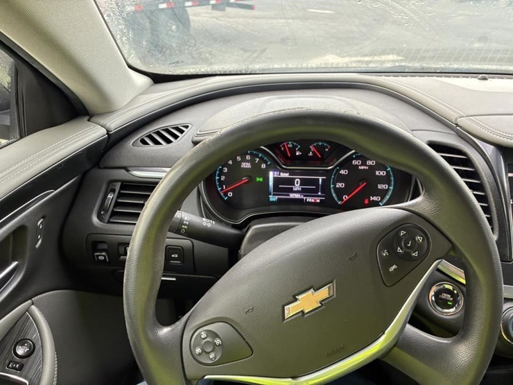 2019-chevrolet-impala-sedan-image-11