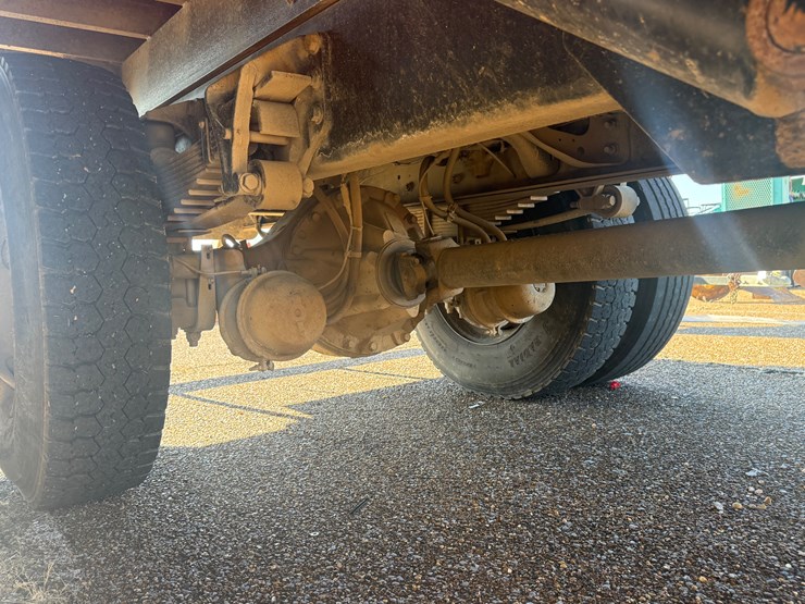 2012-international-durastar-4400-image-23