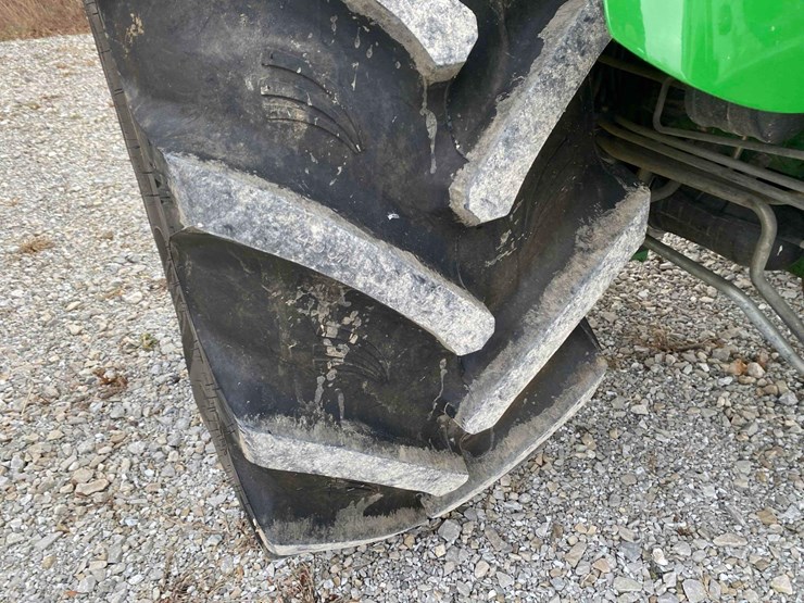 2013-john-deere-5085m-image-58