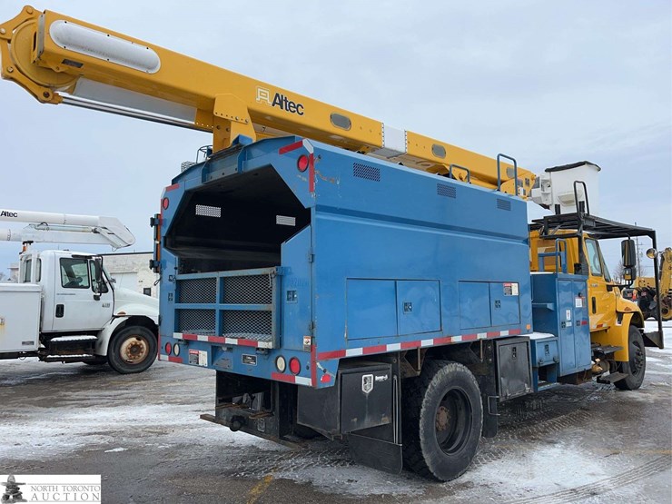 2010-international-durastar-4400-image-3