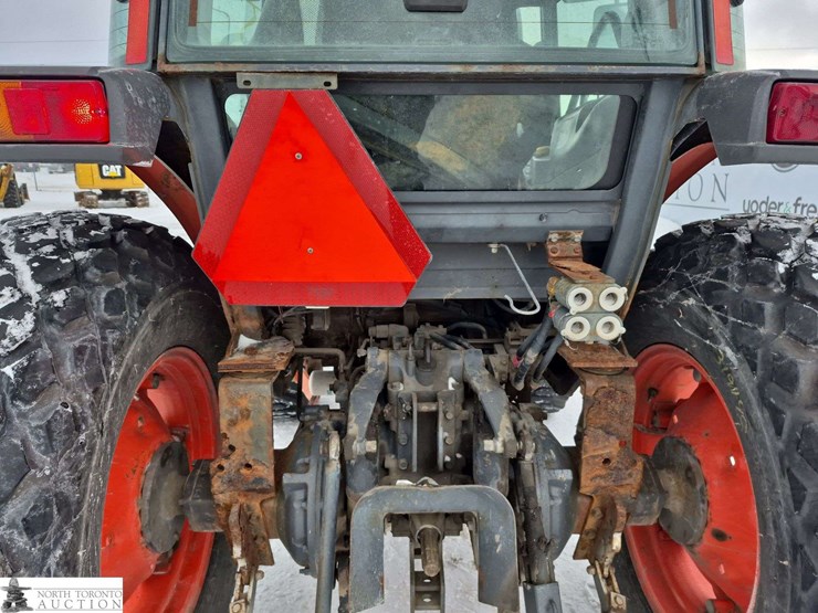 2010-kubota-l5250-d-tractor-image-18