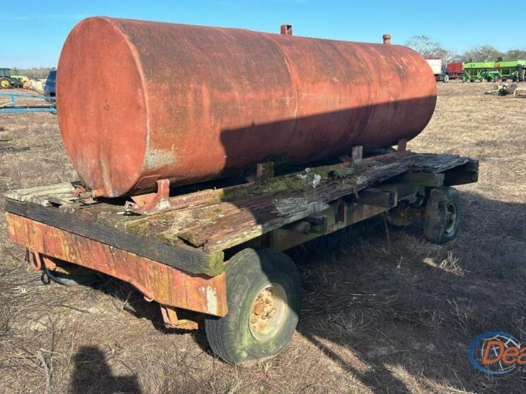500-gal-fuel-tank-on-trailer-image-5