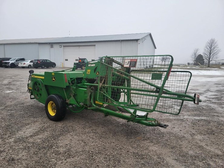 john-deere-348-image-5