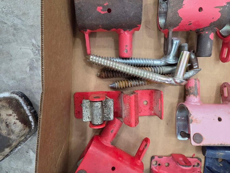 (6)-gate-slam-latches-&-gate-wheel-image-3