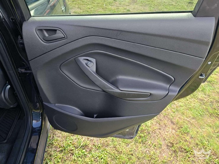 2014-ford-escape-image-21