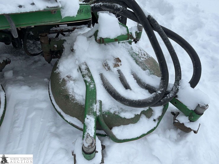 2013-john-deere-7400-image-22