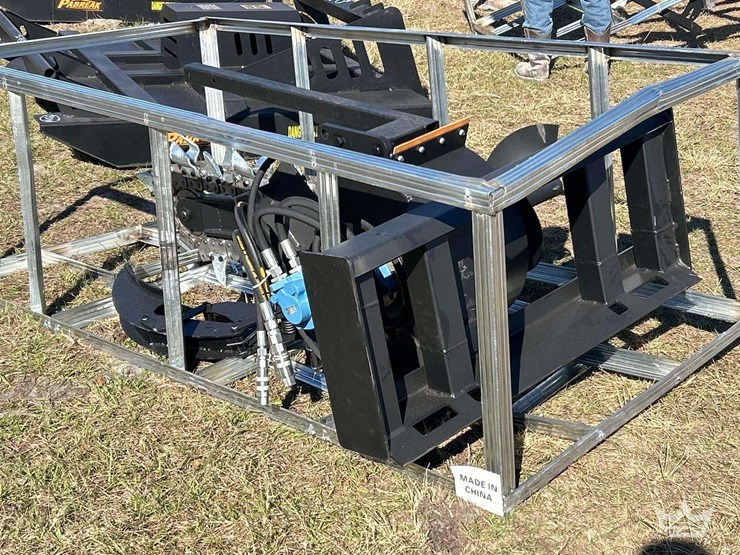 2025-hydraulic-trencher-skid-steer-attachment-image-3