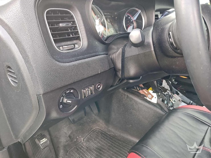 2018-dodge-charger-sedan-image-28